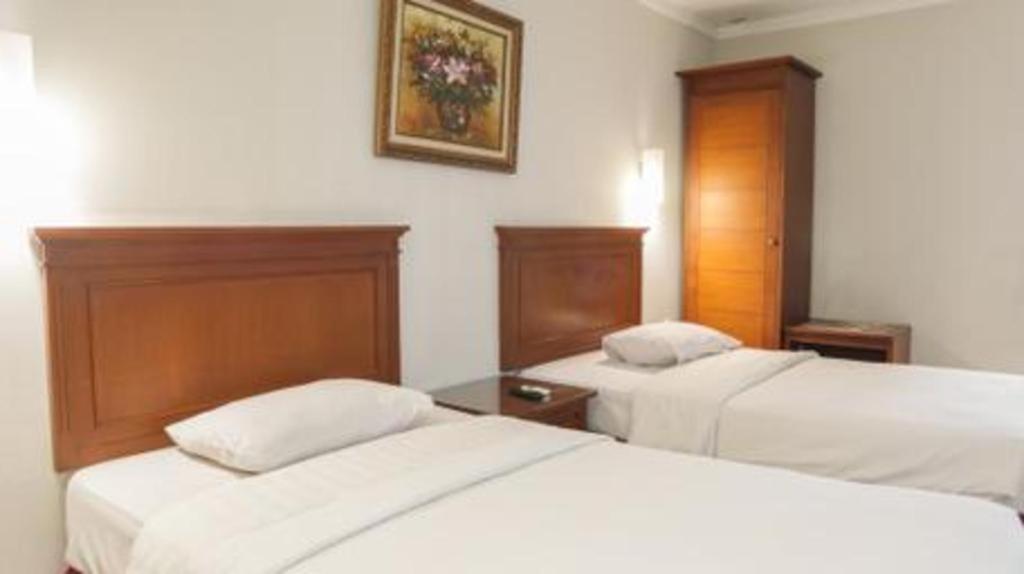 Sofyan Hotel Soepomo Jakarta Exterior foto